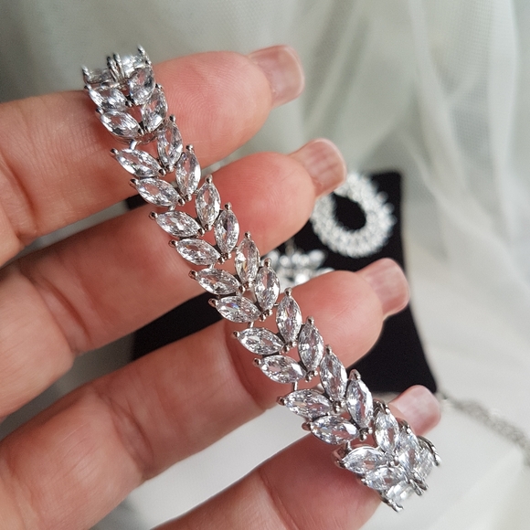 Swarovski Elements 925 Sterling Silver Double Row Marquis Tennis Bracelet NEW - Picture 15 of 17